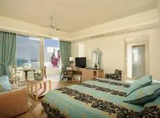 Knossos Beach Bungalows & Suites 