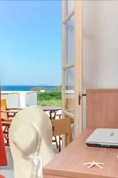 Orkos Beach Hotel 