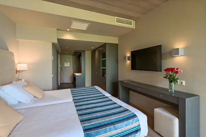 Kyma Suites Beach Hotel 