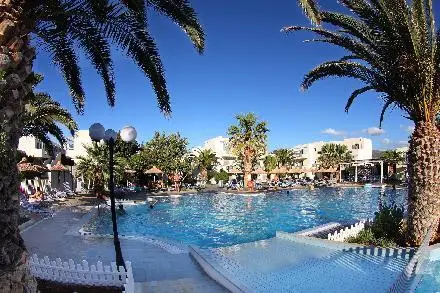 Europa Beach Hotel 