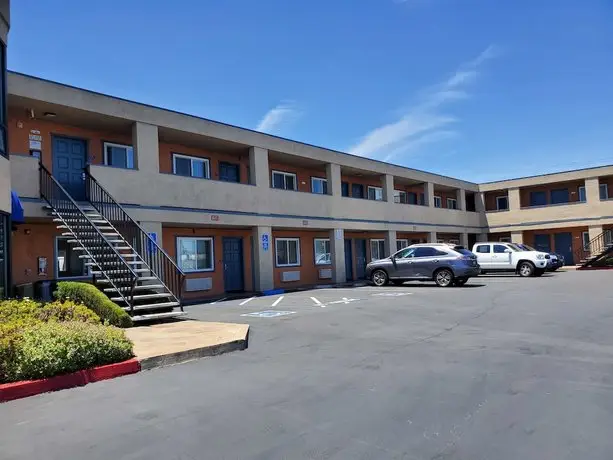 Americas Best Value Inn - San Carlos 