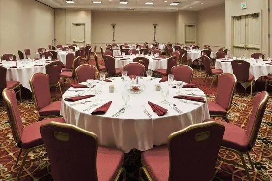 Crowne Plaza Hotel Columbus - Dublin 