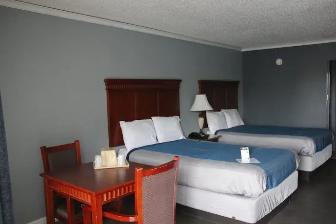 Quarters Inn & Suites