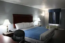 Quarters Inn & Suites 