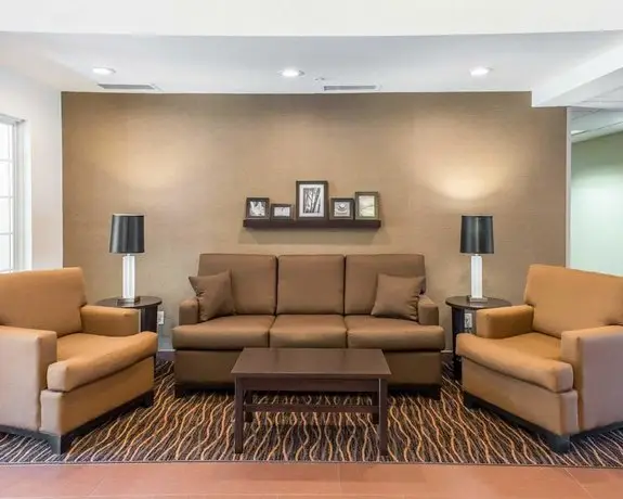 MainStay Suites Pittsburgh Airport 