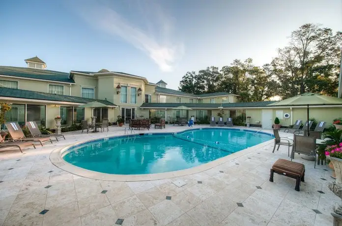 Town & Country Inn and Suites Charleston 