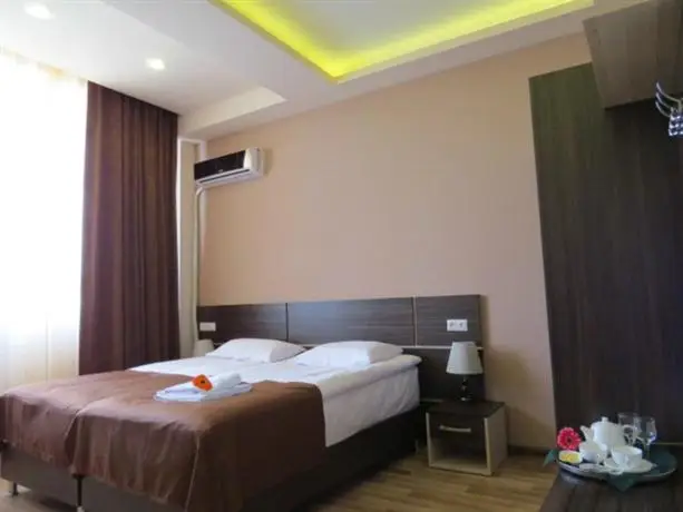 Olympia Hotel Yerevan 