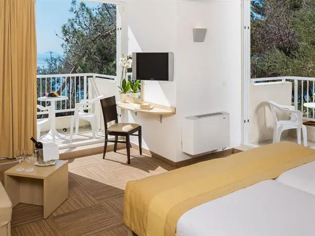 Valamar Bellevue Hotel & Residence 