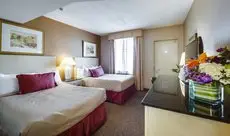 Monte Carlo Inn Toronto West Suites 