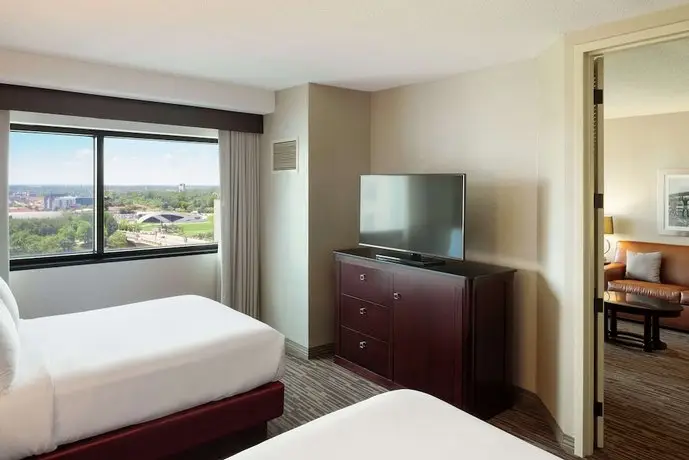 DoubleTree Suites by Hilton Columbus 