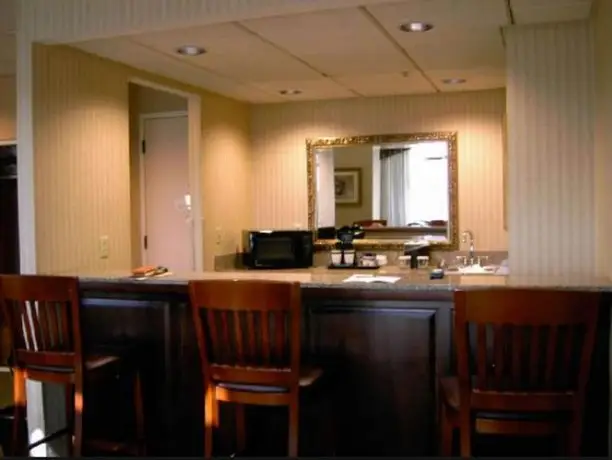 DoubleTree Suites by Hilton Columbus 