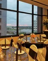 DoubleTree Suites by Hilton Columbus 