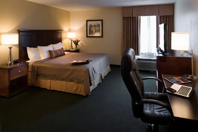 BEST WESTERN Plus Cedar Bluff Inn 