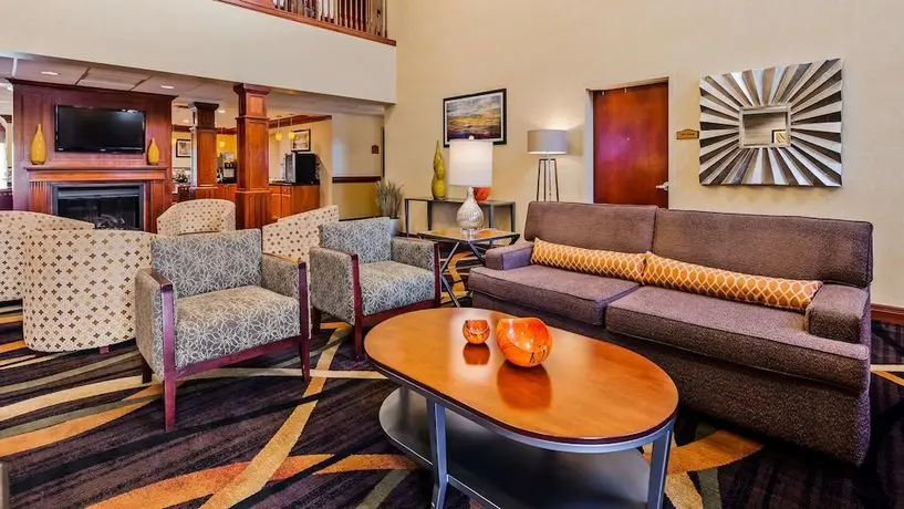 BEST WESTERN Plus Strawberry Inn & Suites