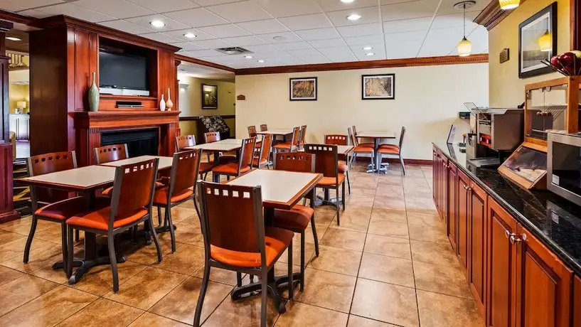 BEST WESTERN Plus Strawberry Inn & Suites 