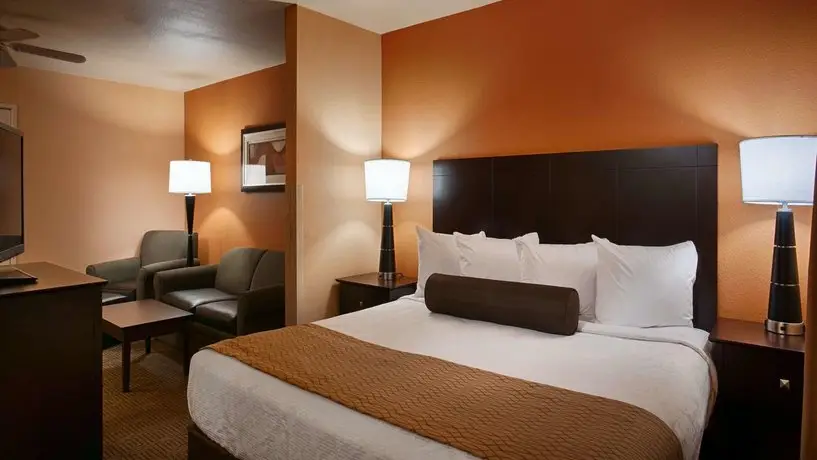 Best Western Plus Vermilion River Inn & Suites 