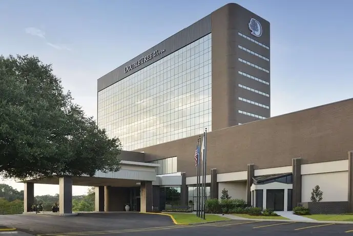 DoubleTree by Hilton Lafayette 