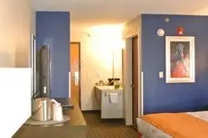 Guesthouse Inn & Suites Lexington 