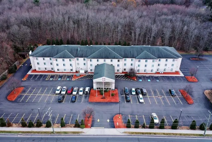 Manchester Inn & Suites 