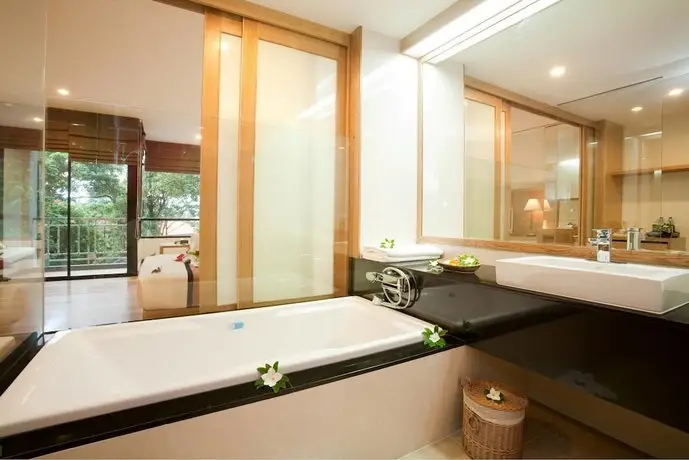 Chang Buri Resort & Spa 