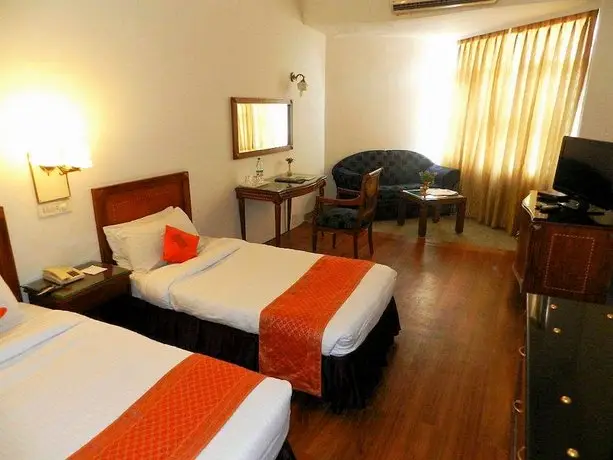 Amarpreet Hotel 