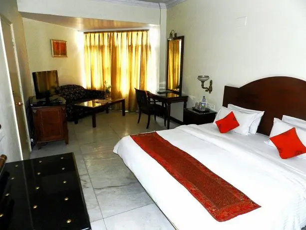 Amarpreet Hotel 