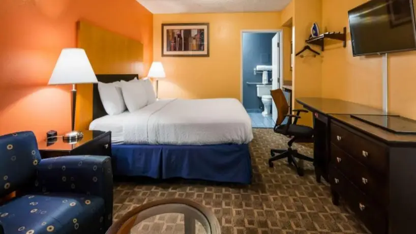 SureStay Plus Hotel Fayetteville 