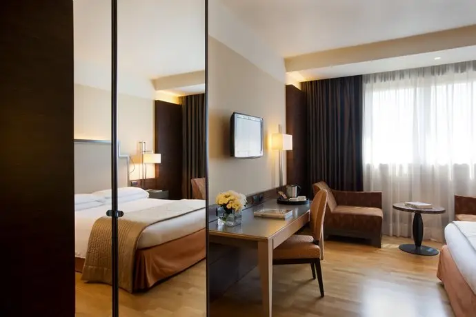 Starhotels Grand Milan 