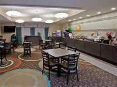 La Quinta Inn & Suites Columbus - Edinburgh 