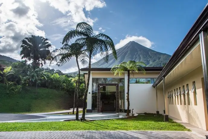 Hotel Lomas del Volcan 