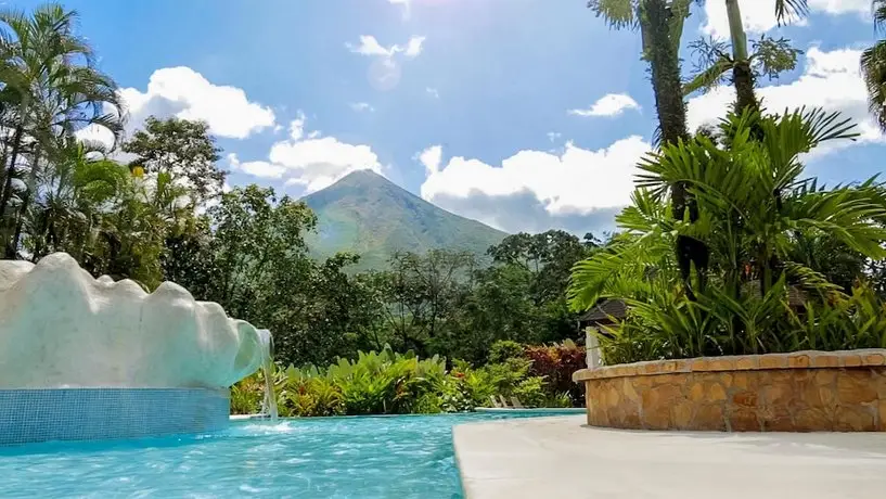 Hotel Lomas del Volcan 