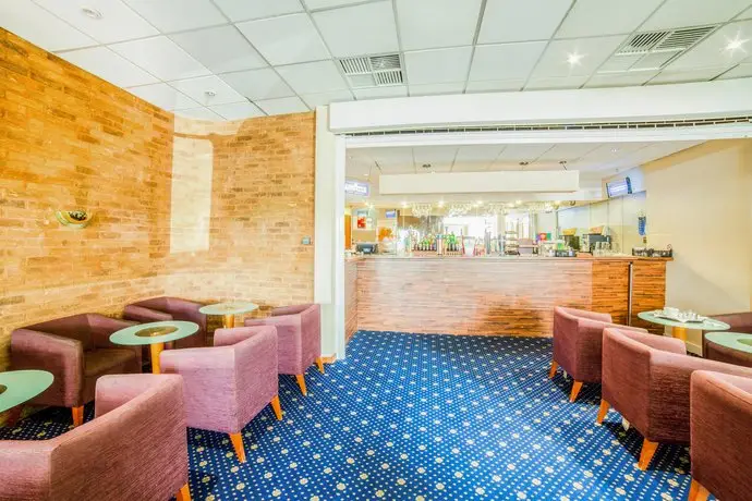 OYO Chiltern Hotel Luton Airport 