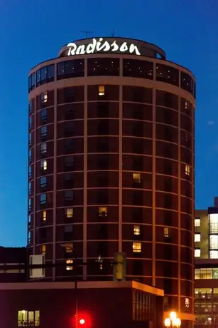 Radisson Hotel Duluth-Harborview