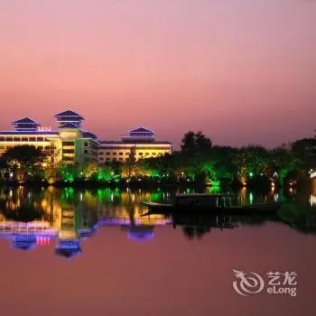 Ronghu Lake Hotel