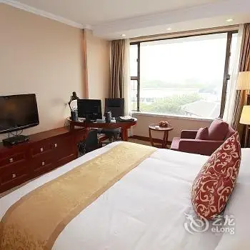 Ronghu Lake Hotel 