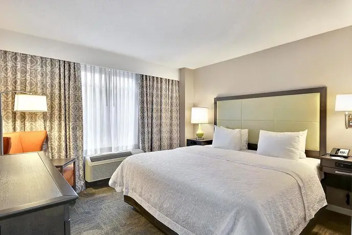 Hampton Inn Alexandria-Old Town King St Metro 