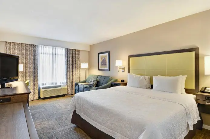 Hampton Inn Alexandria-Old Town King St Metro 