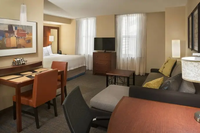 Residence Inn Toronto Downtown/Entertainment District 