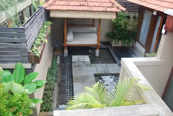 Ubud Village Hotel 