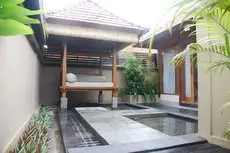 Ubud Village Hotel 