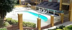 Nashville Airport Inn & Suites 