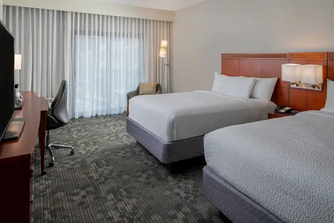 Courtyard by Marriott Courtyard Nashville Airport 