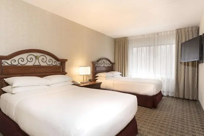 DoubleTree Suites by Hilton Nashville Airport 