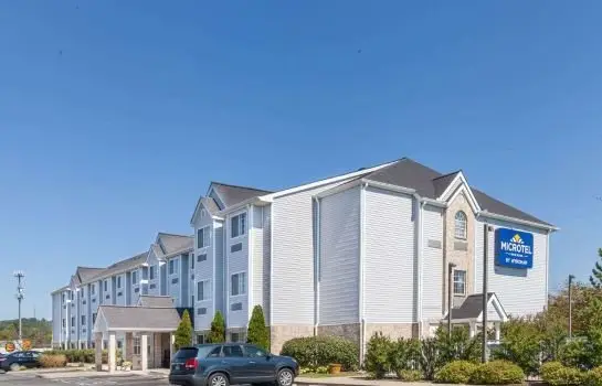 Microtel Inn & Suites by Wyndham Nashville 