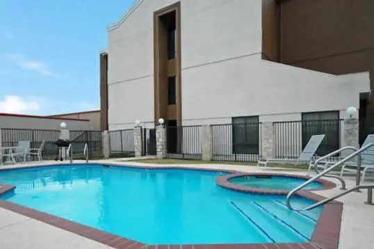 Candlewood Suites Austin - South 