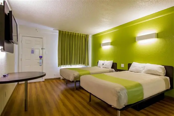 Motel 6 Austin Midtown 