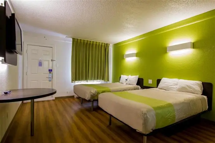 Motel 6 Austin Midtown 