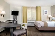 Candlewood Suites Charlotte - Arrowood 