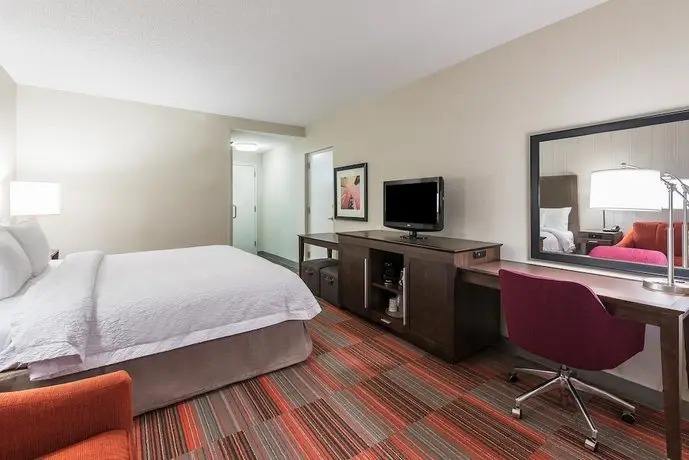 Hampton Inn Charlotte Uptown 