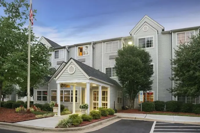 Microtel Inn by Wyndham Charlotte Airport